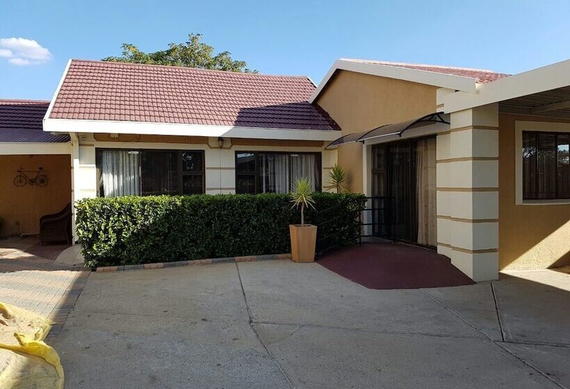 بنسيون Rochilla Guest House