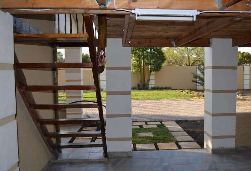 بنسيون Rochilla Guest House