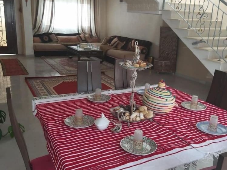 پانسیون Tanjitan Hospitalite