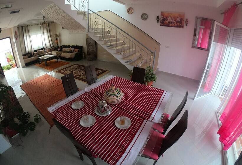 پانسیون Tanjitan Hospitalite