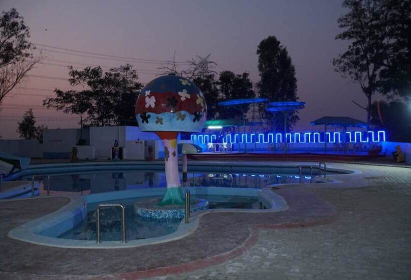 Курорт Neel Kanth Motels &