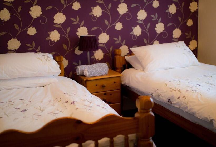 Aden House Bed And Breakfast