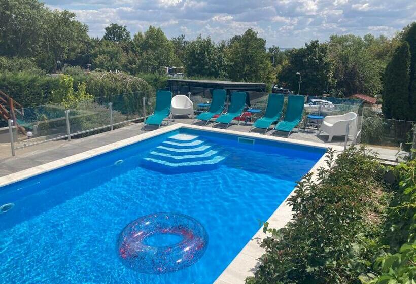 Bed and Breakfast Balkon Apartmanház Panzió