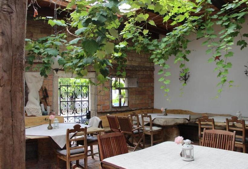 ベッドアンドブレックファースト Ráspi Apartman étterem és Borászat