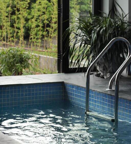 تختخواب و صبحانه ᴛᴀᴍ ᴄᴏᴄ ᴄᴏᴄᴏᴏɴ ʜᴏᴍᴇsᴛᴀʏ