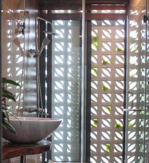 تختخواب و صبحانه ᴛᴀᴍ ᴄᴏᴄ ᴄᴏᴄᴏᴏɴ ʜᴏᴍᴇsᴛᴀʏ