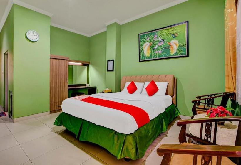 בית מלון כפרי Capital O 3933  Grand Anugrah