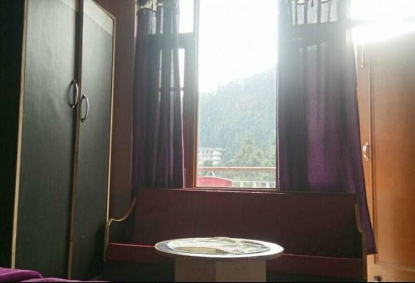 فندق Adventure Inn