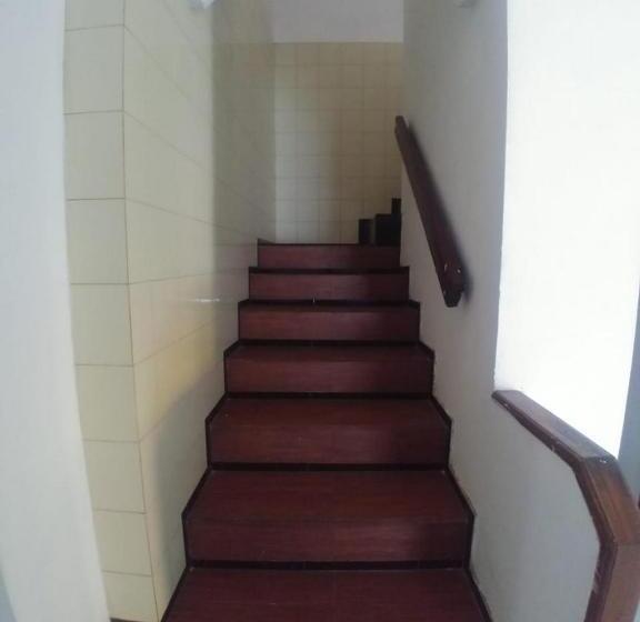 酒店 Baru Inn Batu Redpartner