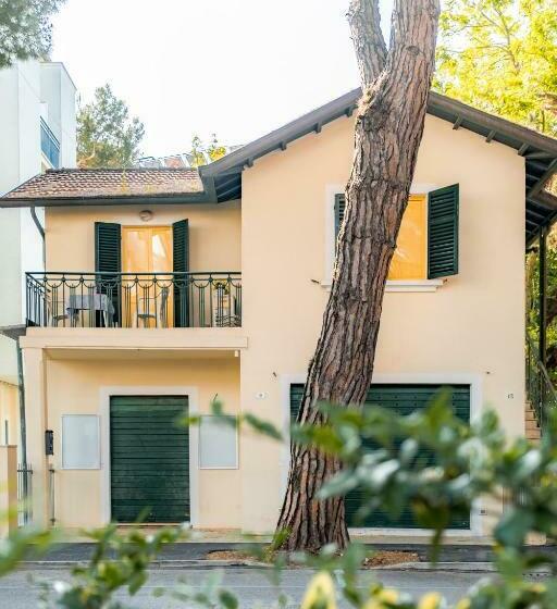 ホテル Bianca Orchidea In Pieno Centro Sul Mare