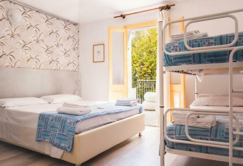 ホテル Bianca Orchidea In Pieno Centro Sul Mare