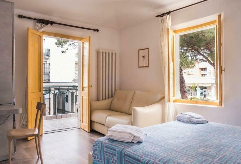 ホテル Bianca Orchidea In Pieno Centro Sul Mare