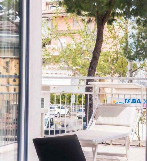 ホテル Bianca Orchidea In Pieno Centro Sul Mare