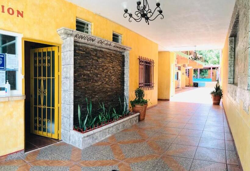 Отель Bungalows El Rincon De La Riviera