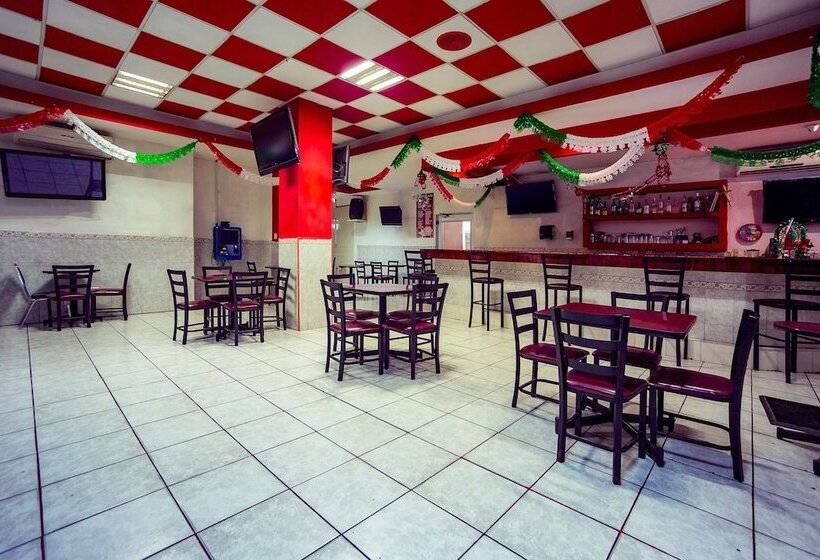 Capital O Hotel Diro, Monterrey