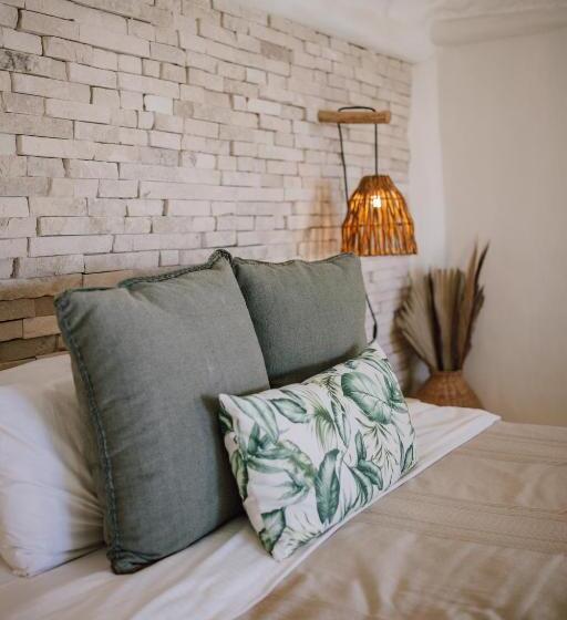 هتل Coco Unlimited