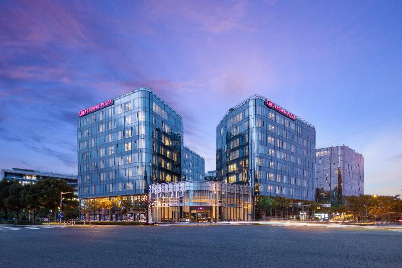 호텔 Crowne Plaza Shanghai Hongqiao, An Ihg