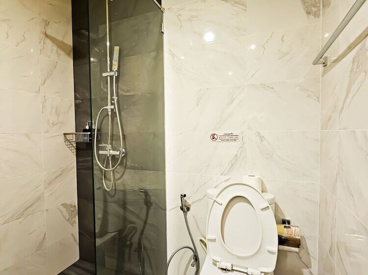 호텔 Dome Kata Resort