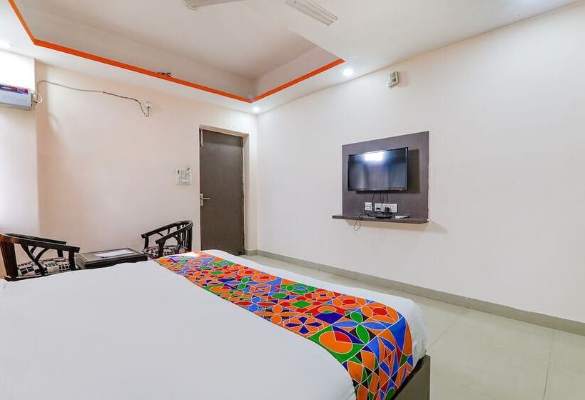 Fabhotel Vinayaka