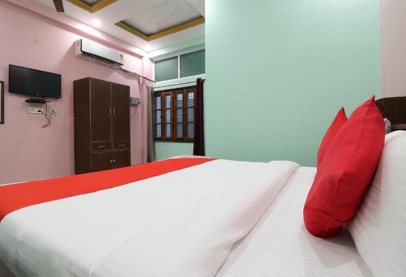 ホテル Flagship Fanatic Inn And Banquet Near Chaudhary Charan Singh International Airport