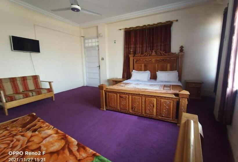 Szálloda Fr Darya E Swat