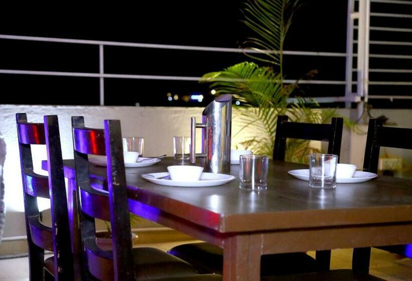 בית מלון כפרי Golf View Retreat