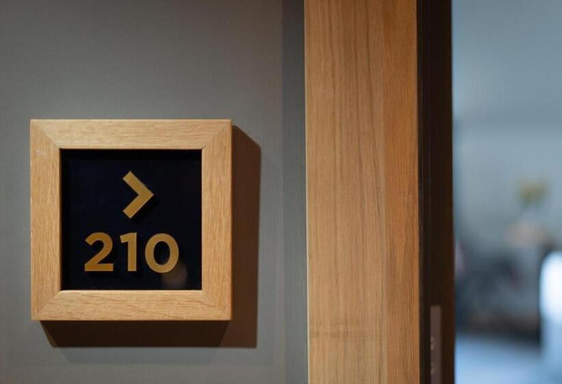 Отель Hillyard House