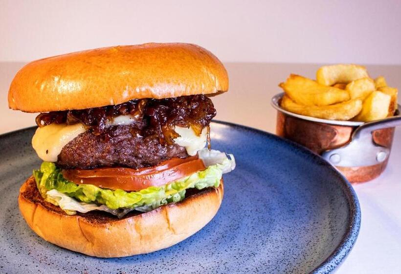 Отель Hillyard House