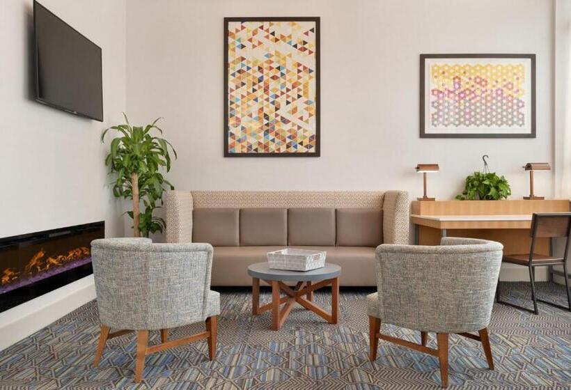 호텔 Holiday Inn Express   Jamaica   Jfk Airtrain   Nyc, An Ihg