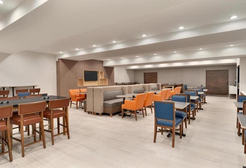 호텔 Holiday Inn Express   Jamaica   Jfk Airtrain   Nyc, An Ihg