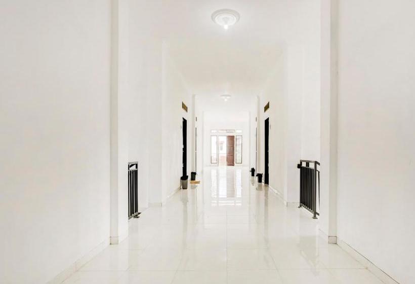 فندق Oyo 3870 Homestay Arya