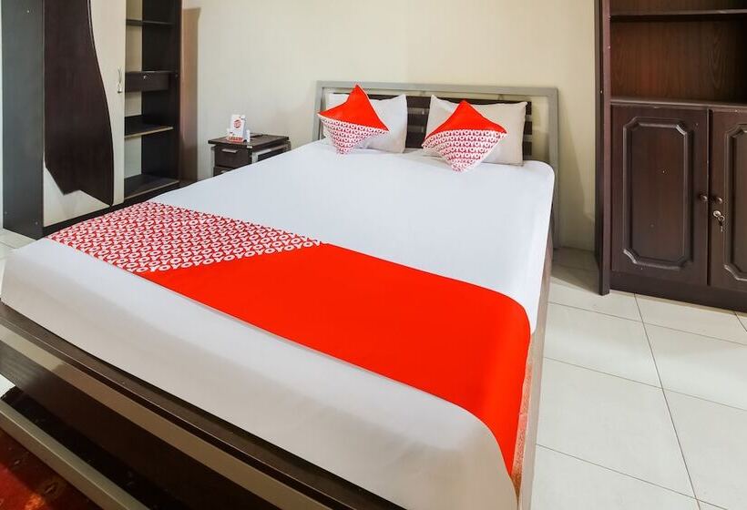 ホテル Oyo 3970 La Macca Makassar