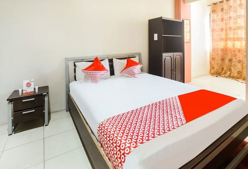 ホテル Oyo 3970 La Macca Makassar