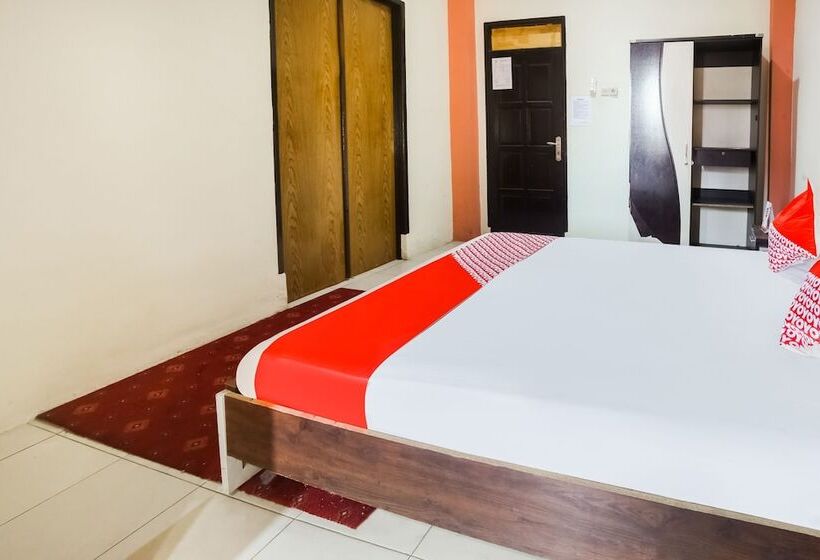 ホテル Oyo 3970 La Macca Makassar