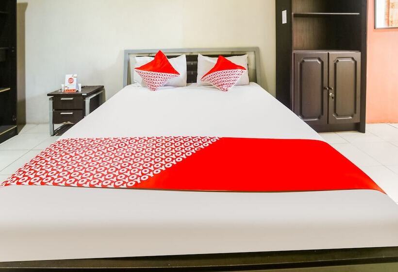 ホテル Oyo 3970 La Macca Makassar