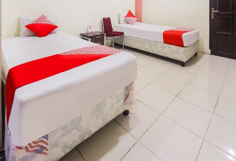 ホテル Oyo 3970 La Macca Makassar