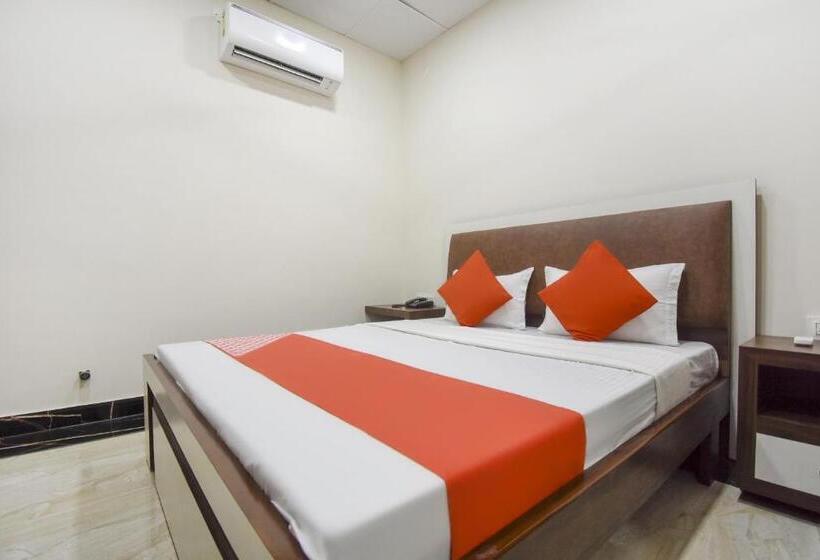 ホテル Grover International