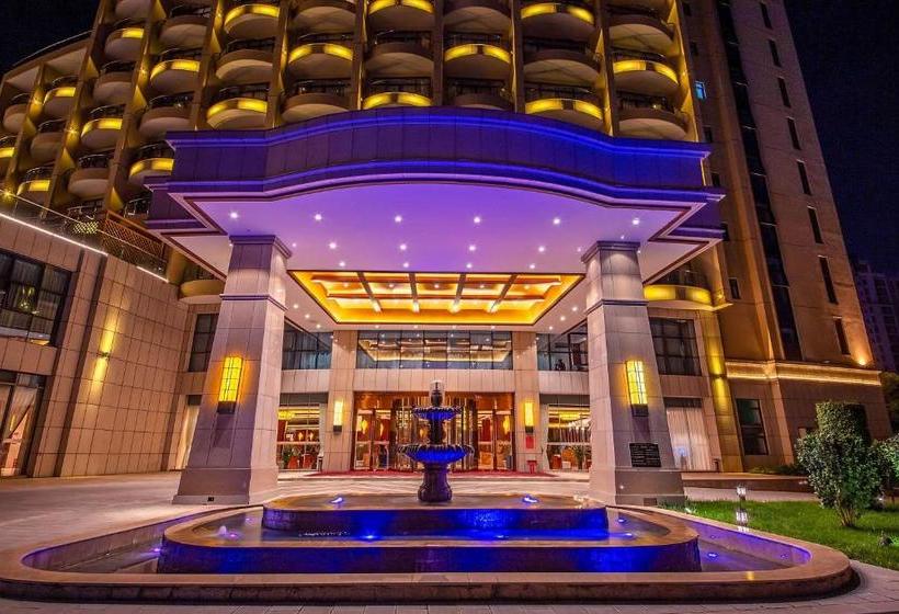 ホテル Ramada By Wyndham Kunming Yiliang