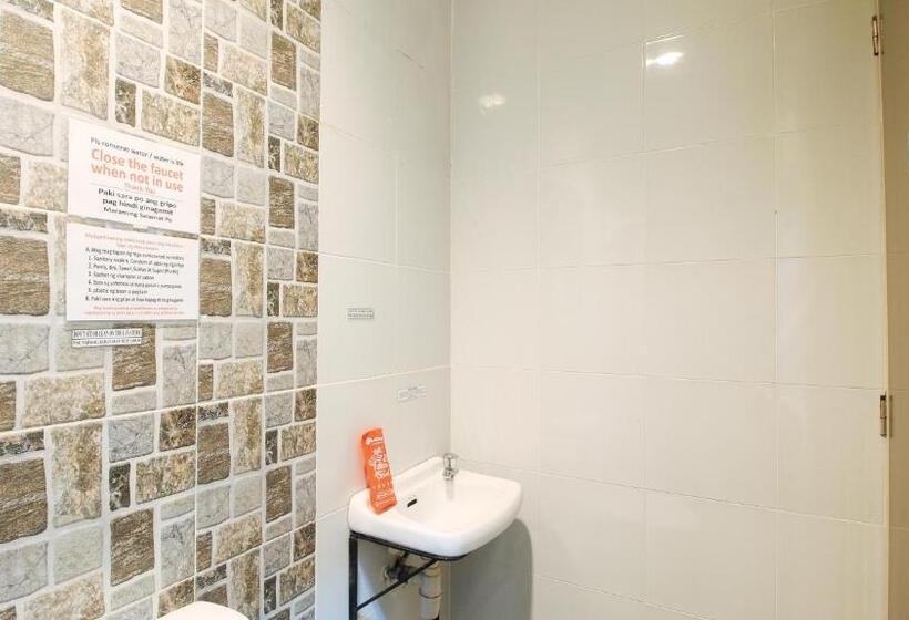 בית מלון כפרי Reddoorz @ P Florentino Street Sampaloc Manila