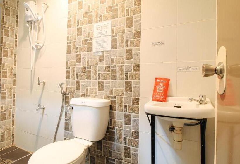 בית מלון כפרי Reddoorz @ P Florentino Street Sampaloc Manila