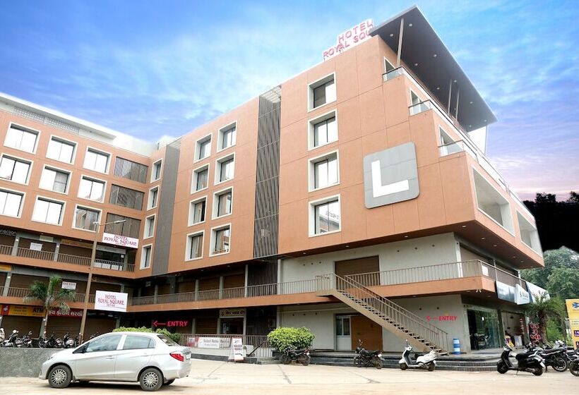 Отель Royal Square