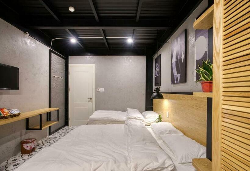 هتل The Nest Quang Binh