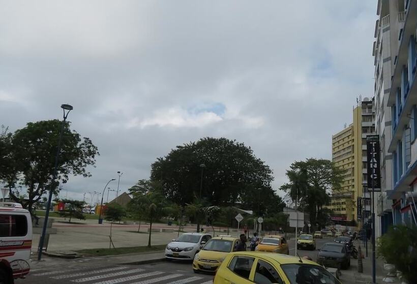 هتل Titanic Pacífico