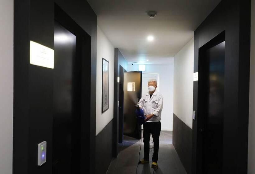 בית מלון כפרי Urban Brown