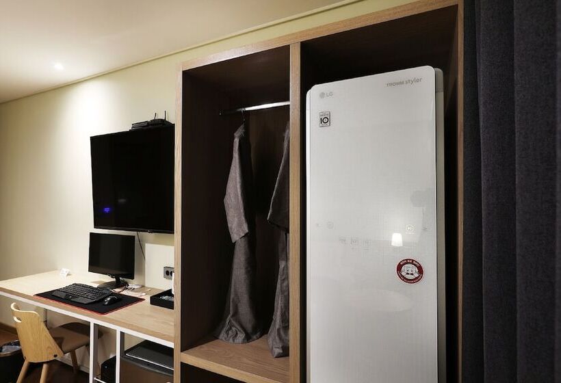 בית מלון כפרי Urban Brown