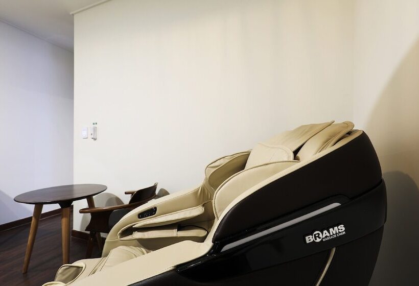 בית מלון כפרי Urban Brown