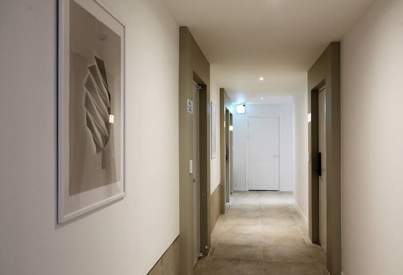 בית מלון כפרי Urban Brown