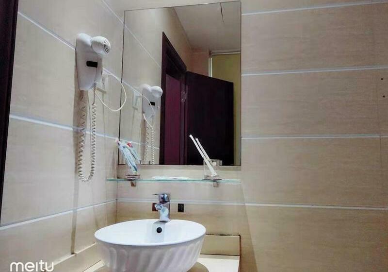 Jun Hotels Hunan Zhuzhou Lusong District Central Plaza