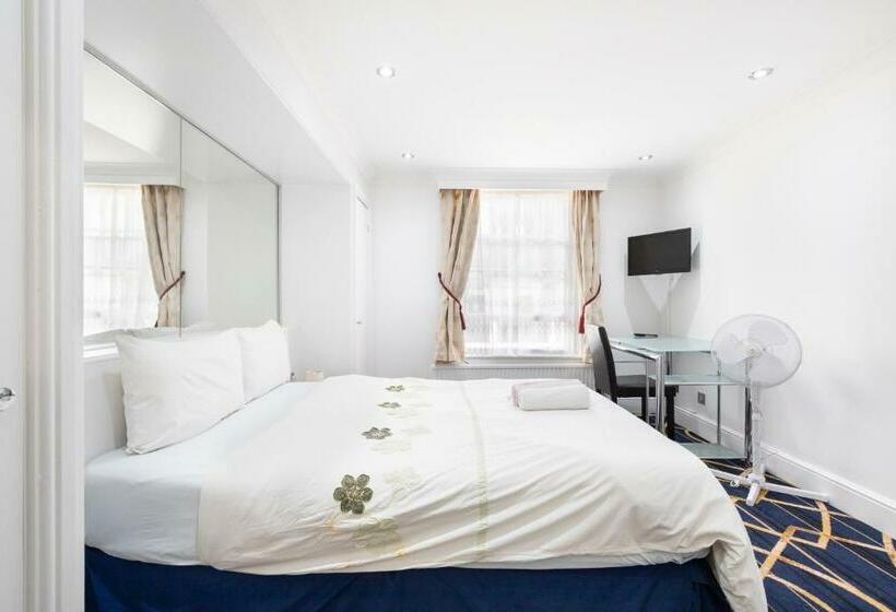 Marble Arch Mews Apart
