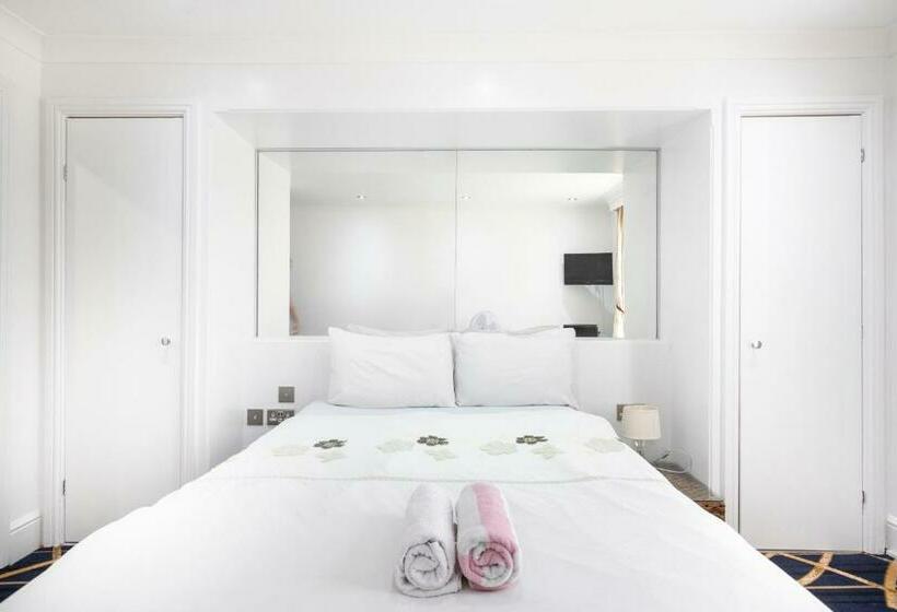 Marble Arch Mews Apart